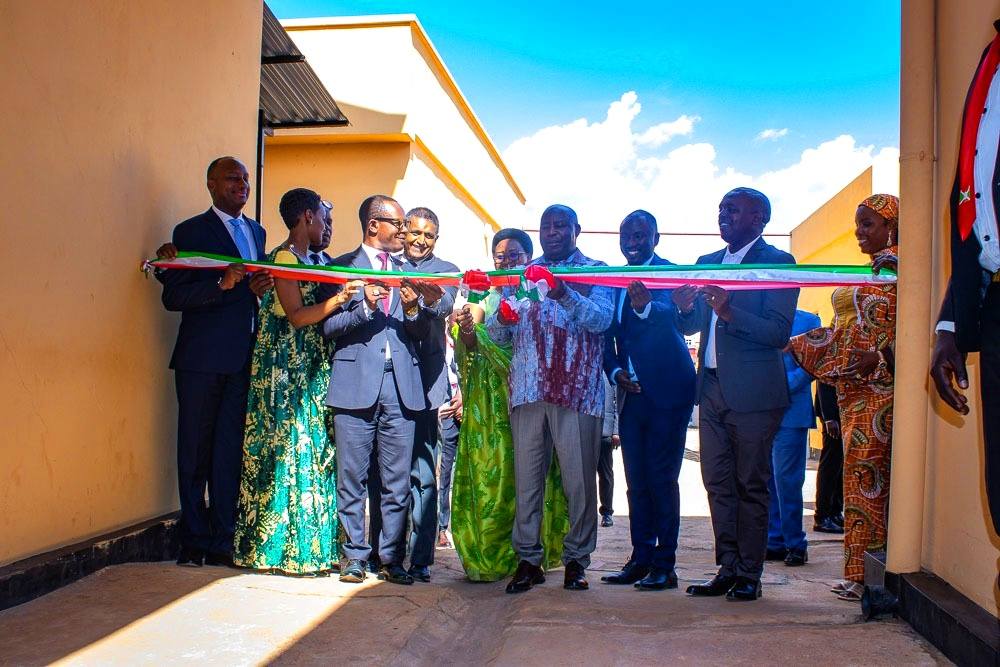 gitega-inauguration-de-l-usine-east-africa-textile-manufactures