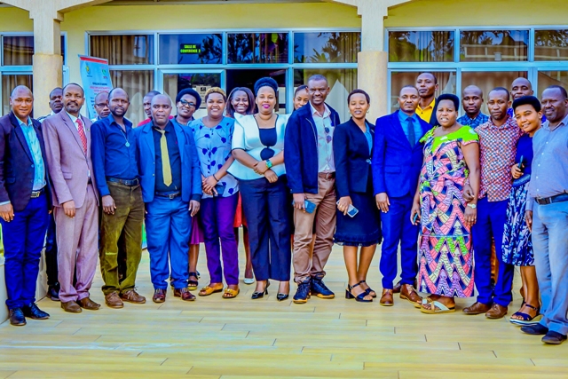 gitega-les-autorites-communales-formees-sur-le-partenariat-public-prive-pour-renforcer-le-developpement-local