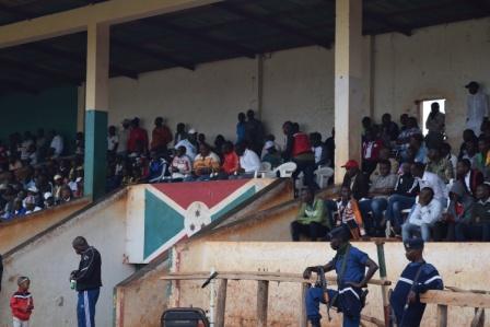 au stade